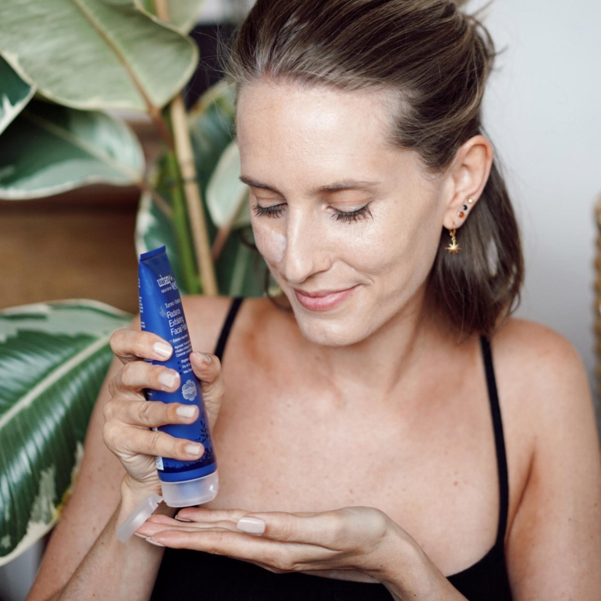 Best Brightening face scrub for glowing skin to improve uneven skin tone and radiance - urban veda
